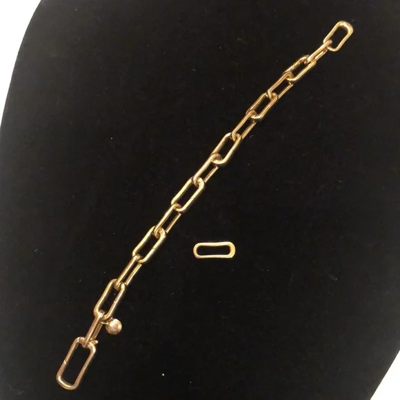 Monica Vinader Alta Capture Charm Bracelet - Picture 7 of 7